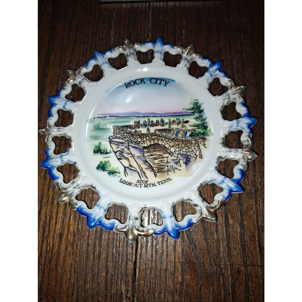 Vintage Rock City Lookout Mountain Tennessee Lace Edge 7.5"-8" Collector Plate